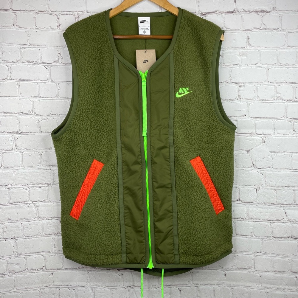 Nike Sportswear Essentials+ Fleece Vest